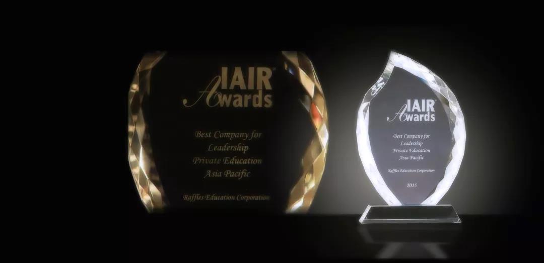 新加坡莱佛士教育集团两项殊荣，彰显顶尖教育品牌的国际影响力