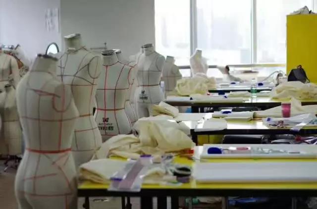 广州莱佛士设计学院环境