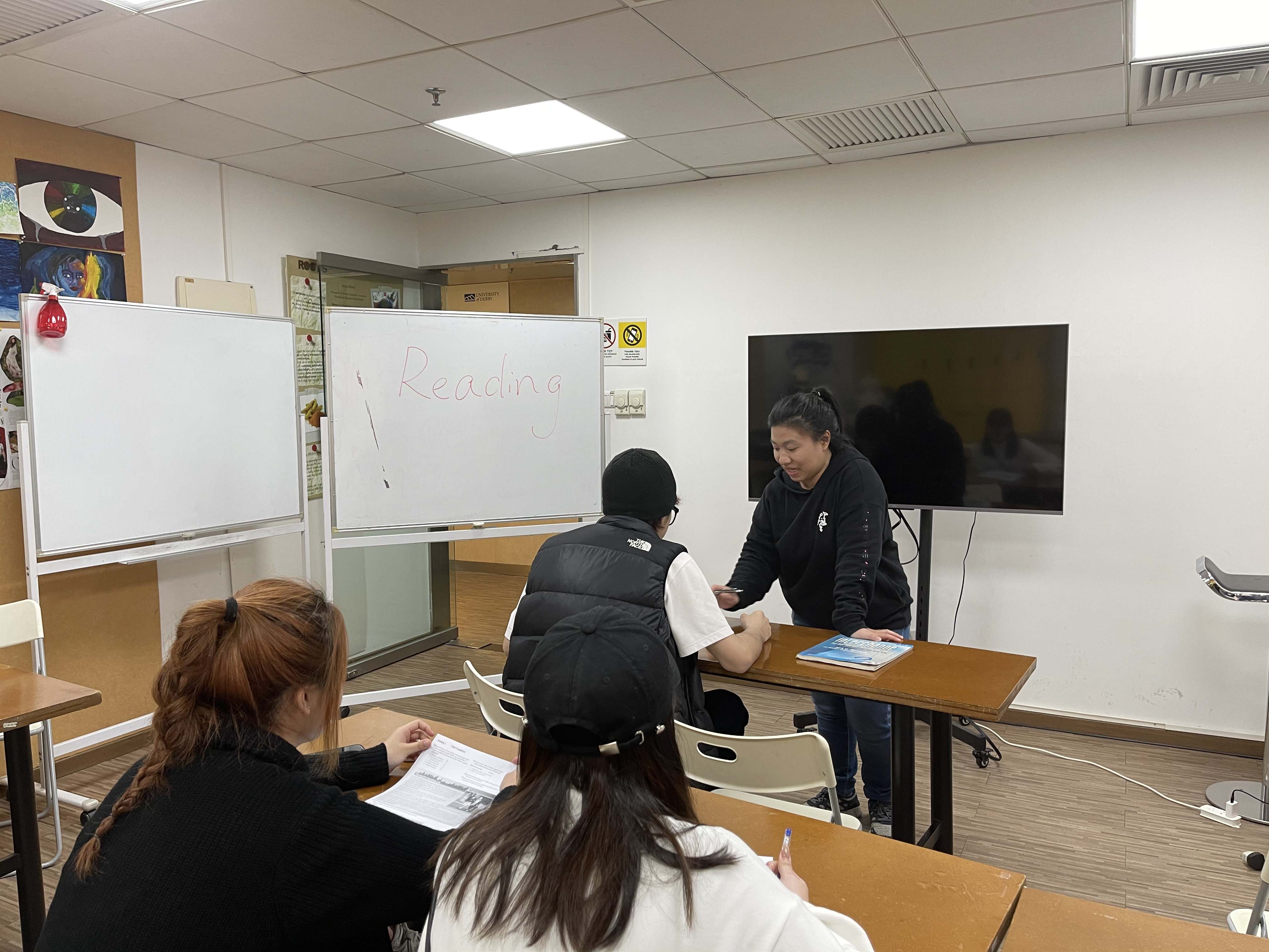 莱佛士设计学院