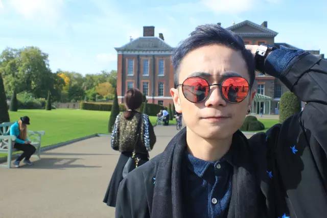 广州莱佛士设计学院师生参加伦敦时装周