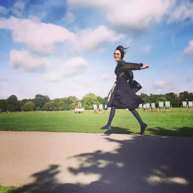 广州莱佛士设计学院师生参加伦敦时装周