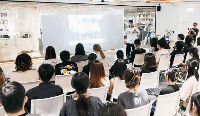 当课堂作业遇上KFC联名设计：一次真实的商业创意挑战